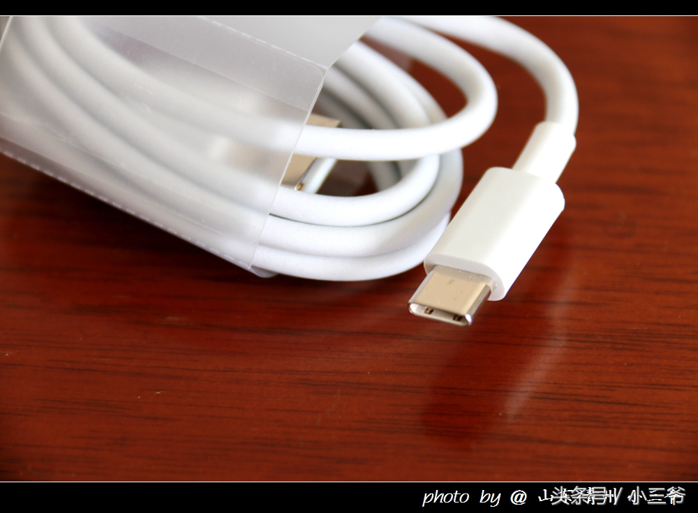 荣耀超级车载充电器,荣耀车载充电器原装正品