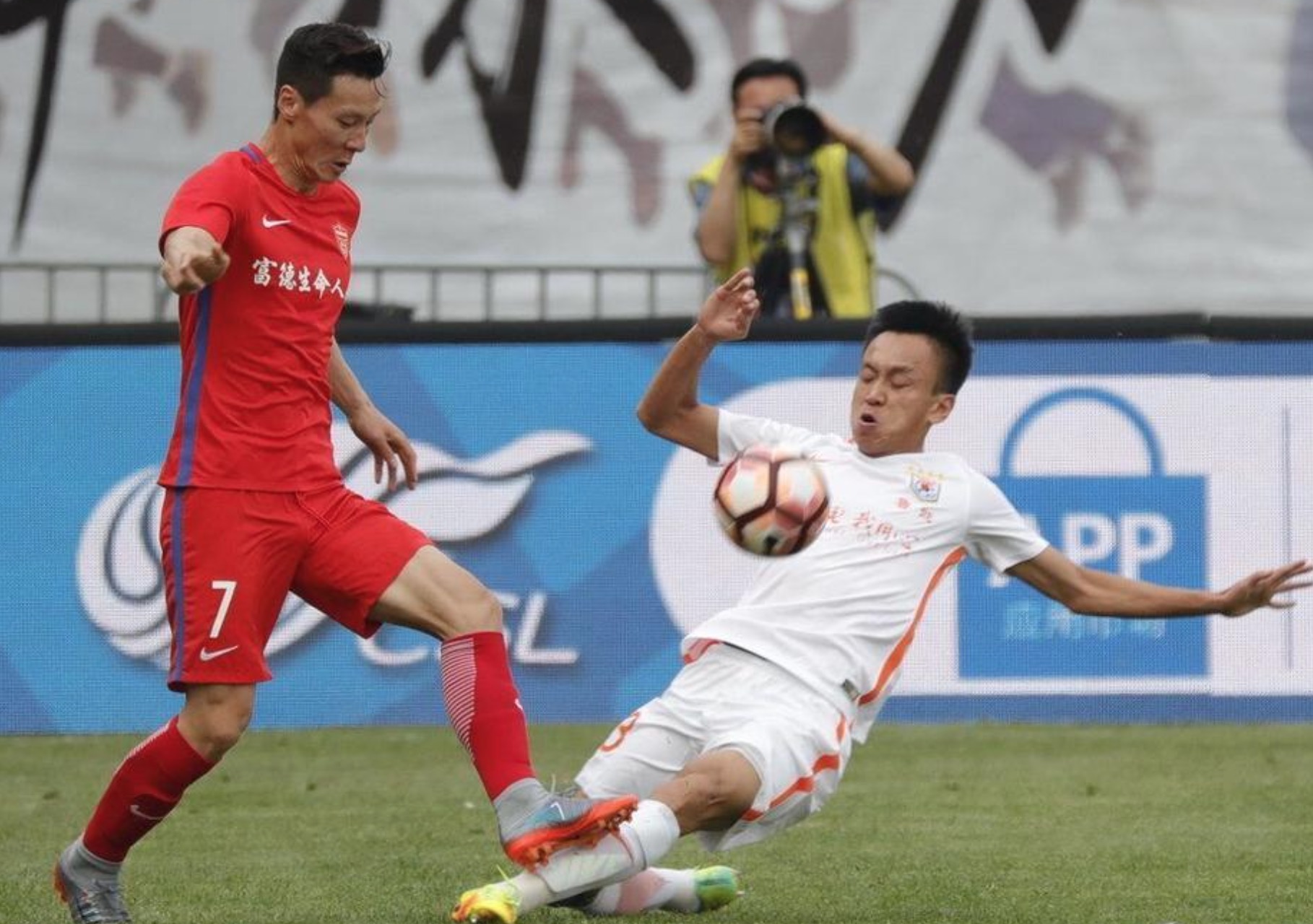 1人神勇+好运气助鲁能战平延边，2短板谁来解决？