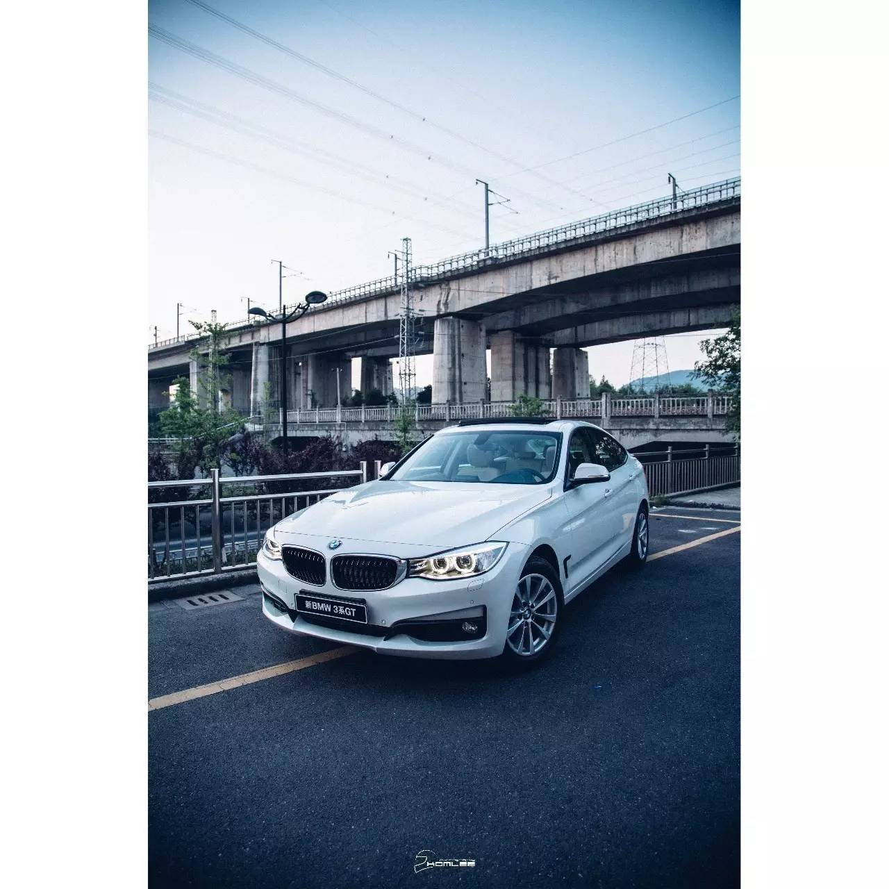 新款宝马3系和3系gt舒适度哪个好,3系gt和3系操控性对比