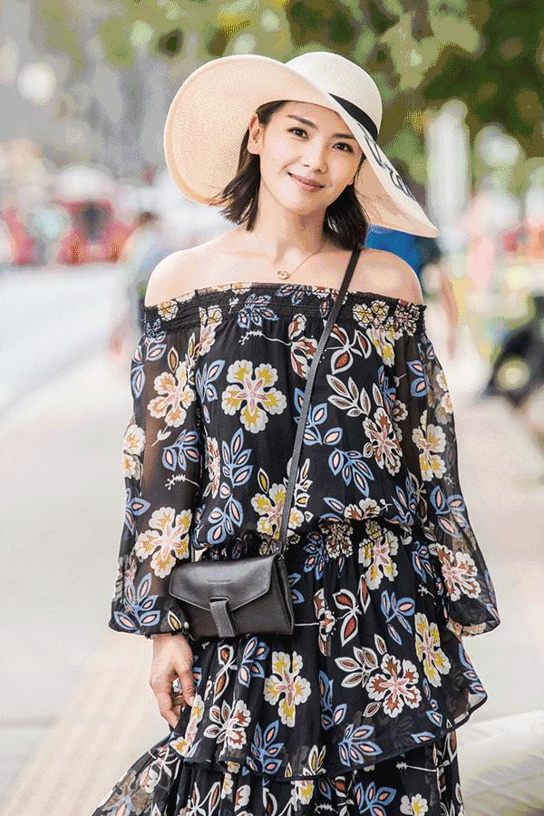 一条连衣裙让你免去搭配的烦恼,一条连衣裙穿一个夏天