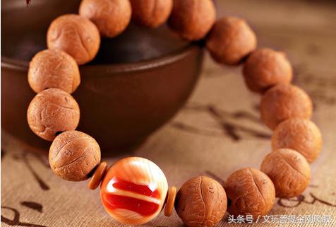 藏式凤眼108手串多大的好,凤眼菩提手串多少价位的合适