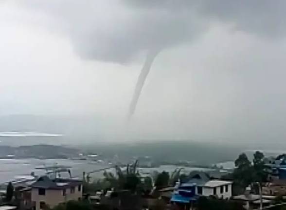 极度震撼的龙卷风,让人震撼的龙卷风