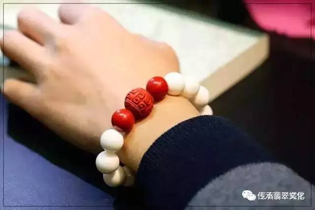 玉手串需要保养吗,玉石手串容易摔坏么