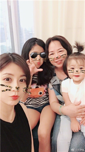 贾静雯母爱,贾静雯深情