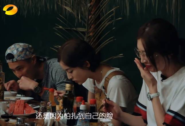 江疏影娜扎现场互相吐槽猝不及防,娜扎井柏然花少