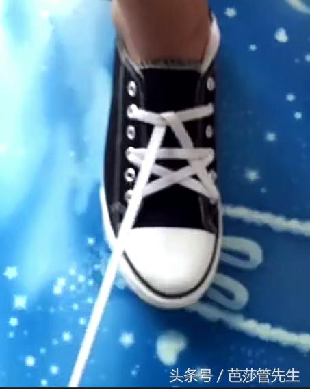 帆布鞋好看花式鞋带系法,帆布鞋也能走出高姿态