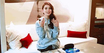 昆凌18岁颜到底用什么，同款50块效果5000块！