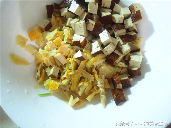 羊尾笋干拌香干：一道清爽凉拌菜，高纤维补钙，瘦身没商量