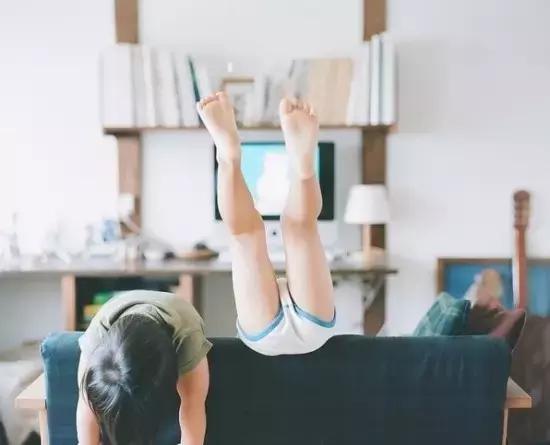 生活里还有哪些微妙的瞬间，像手指插进红豆堆一样爽