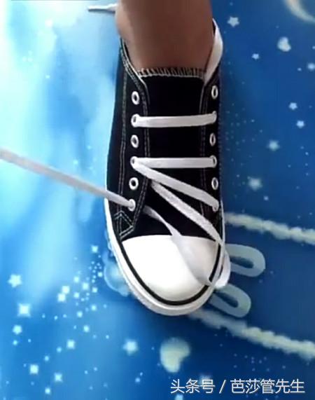 帆布鞋好看花式鞋带系法,帆布鞋也能走出高姿态