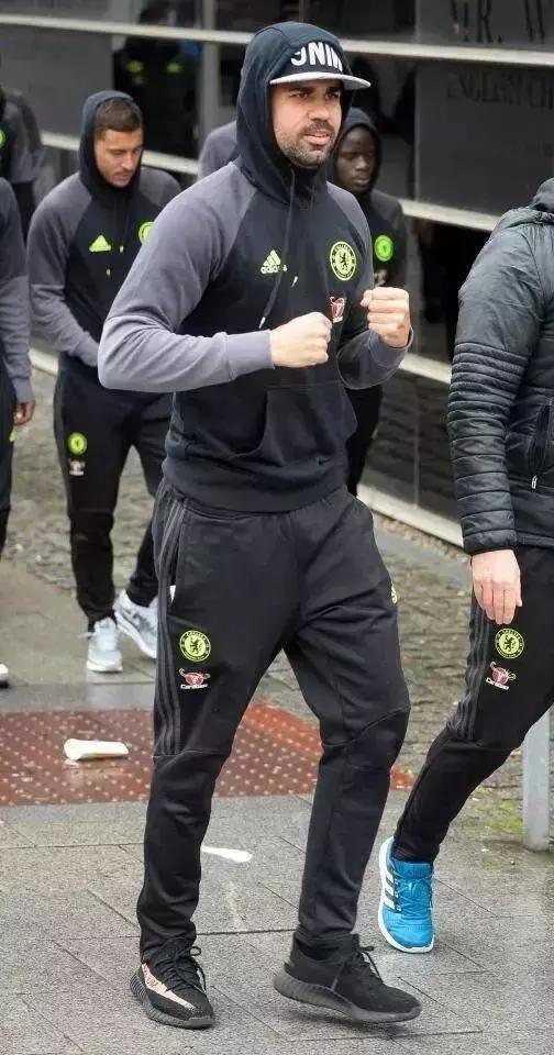 他们都穿什么球鞋,他们都穿什么鞋