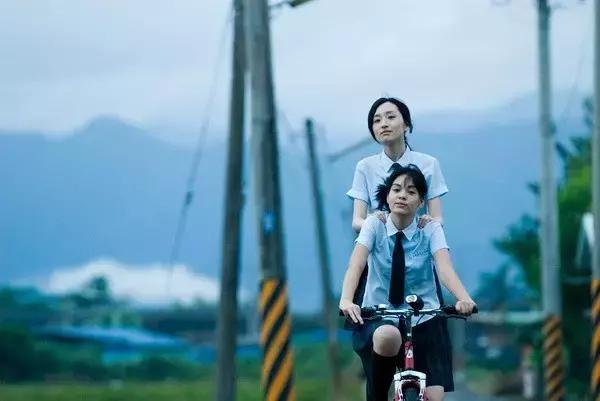 生活里还有哪些微妙的瞬间，像手指插进红豆堆一样爽