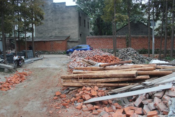 盖房的心酸和难处只有自己知道,父母盖房子的心酸感悟