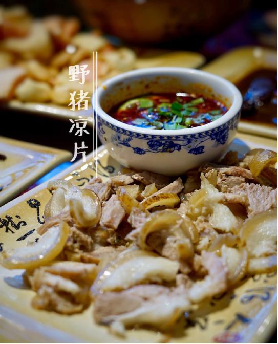 昆明美食蜂蜜辣子鸡,昆明辣子鸡尖椒鸡