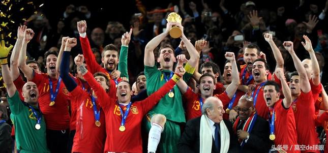 伊克尔卡西利亚斯集锦,卡西利亚斯个人简介