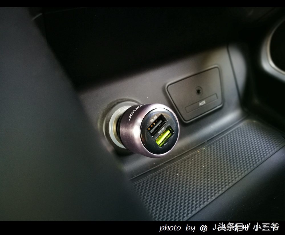 荣耀超级车载充电器,荣耀车载充电器原装正品