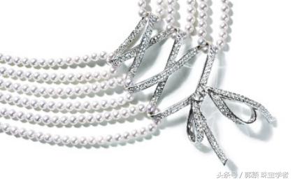 akoya珍珠上有小坑正常吗,珍珠中的小灯泡