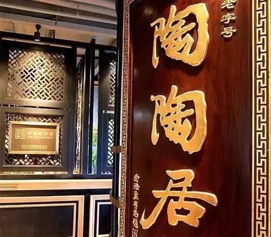 还坐什么地铁？坐上这趟最美公交，我宁愿堵成狗！