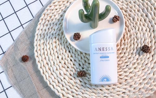 夏日将临，让我们给32款防晒品做一个评测哦！（下篇）