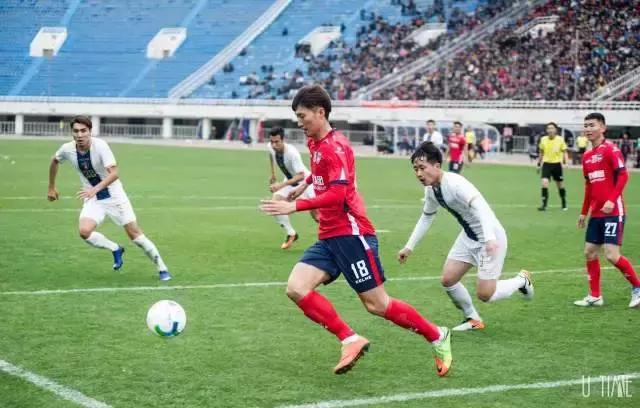 足球圣朱雀,圣朱雀与足球队