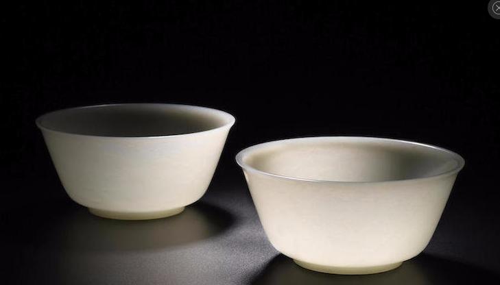 清三代玩玉瓷器真品,五爪金龙瓷器真品拍卖