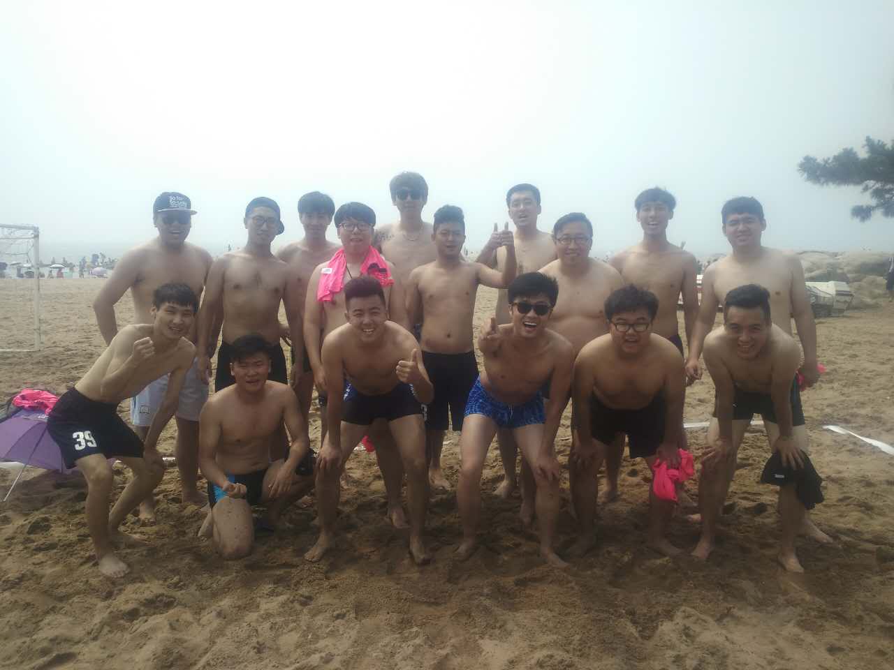 刀剑玫瑰！草根中一支快乐小球队~