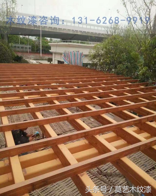 凉亭仿木纹漆施工图片,郑州凉亭木纹漆施工多少钱一平