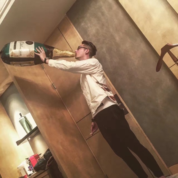 吸入笑气气体有什么危害,笑气的化学成分及其危害