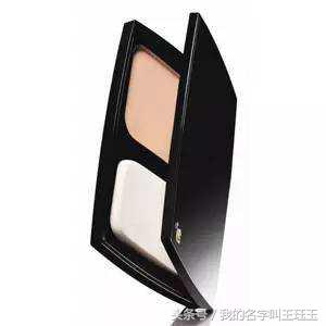 出门可以不带手机不带钱,出门可以带化妆品吗