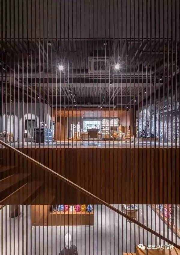 mcm官方旗舰店官包,mcm旗舰店是真的吗