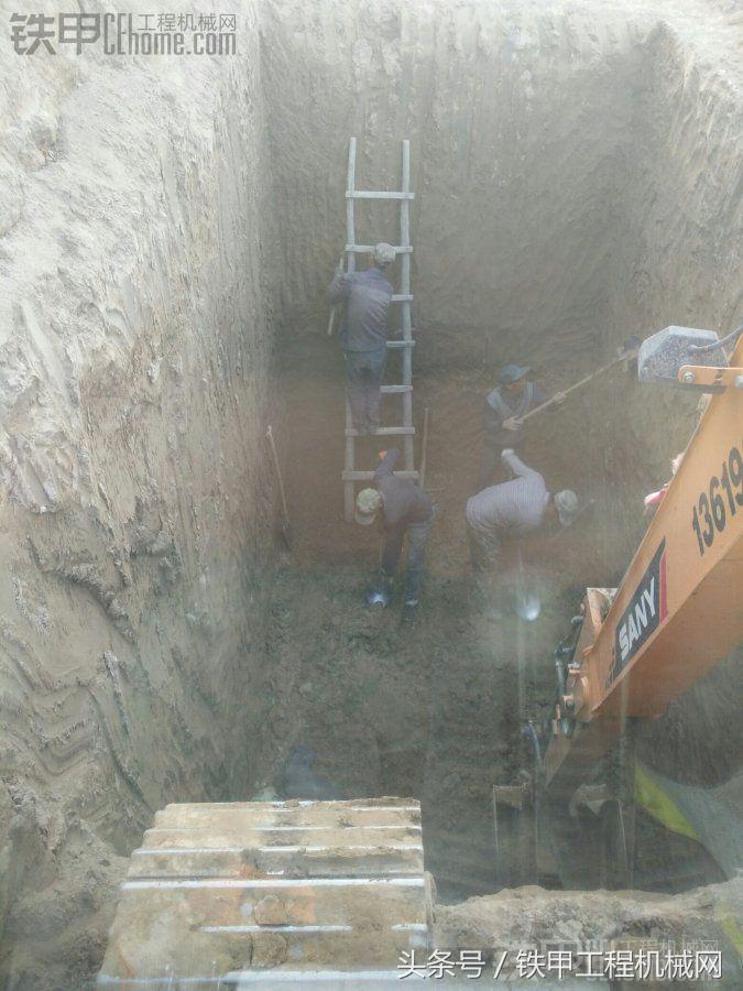 国产挖掘机三一的好还是徐工的好,国产三一挖掘机为什么卖得那么好