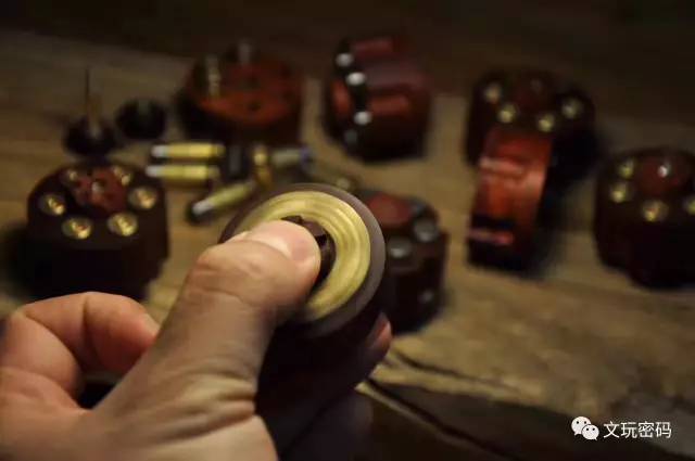 潮流文玩指尖陀螺EDC你知道吗！