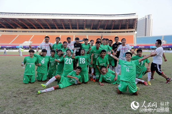 这支战胜过国青的*疆新**青年队参加中甲精英赛能获第几名？