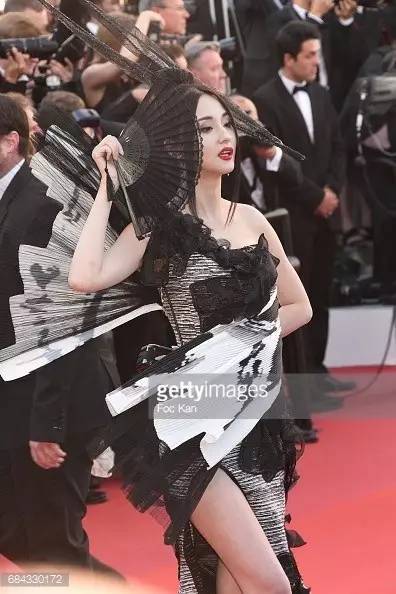 微商走戛纳红毯,网红微商现身戛纳电影节