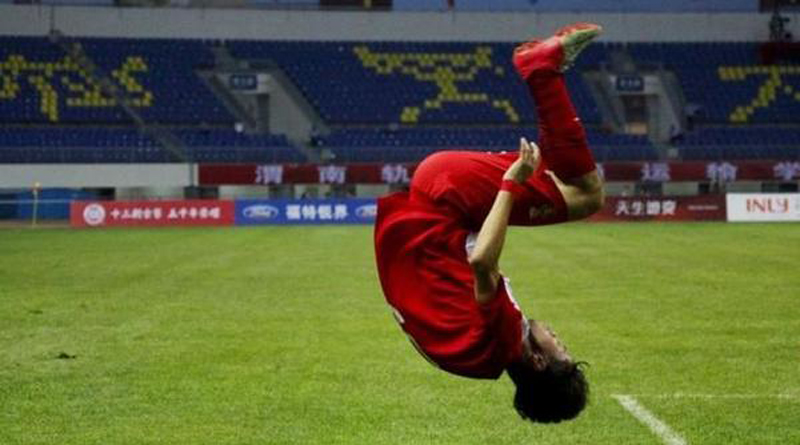 “熊猫杯”上*疆新**小将叶尔凡一球成名——他的梦想是进国家队