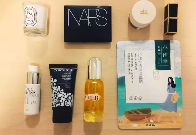 “深夜的地铁上，不只我一个人”|89条城市青年安全指南