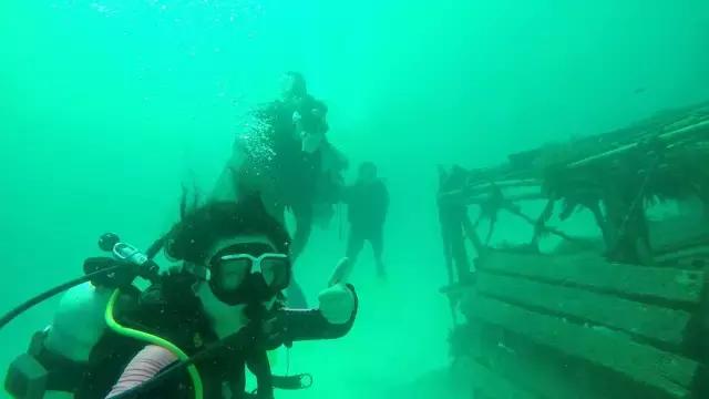 “深夜的地铁上，不只我一个人”|89条城市青年安全指南