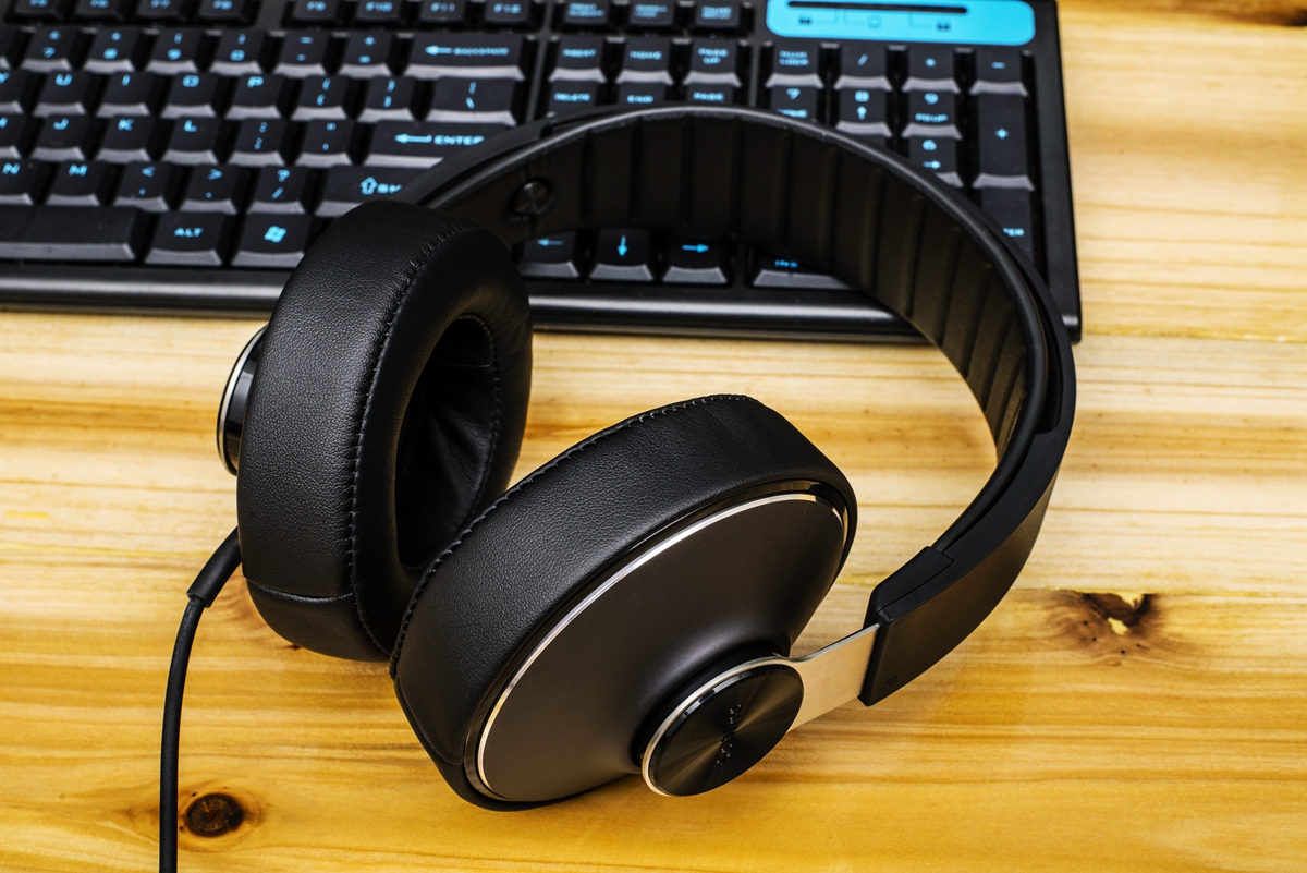 飞利浦shp8000与shp9000对比,飞利浦shp5000能玩吃鸡吗