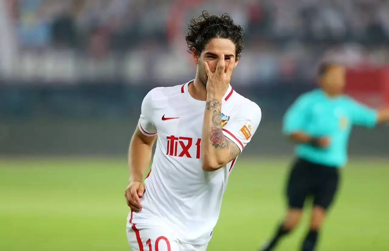 原创｜3比0的津门德比未完待续！赛后帕帅忙道歉，卡帅怼新政！