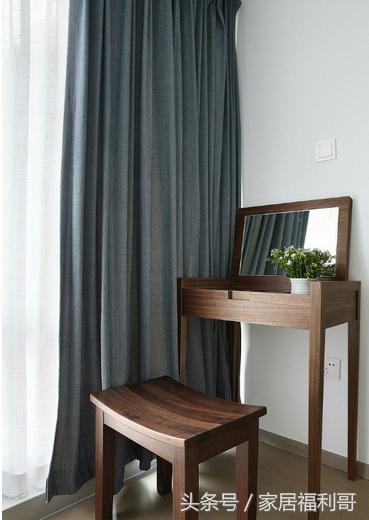 踢脚线跟地砖之间缝隙留多少,踢脚线与地板缝隙过大怎么处理