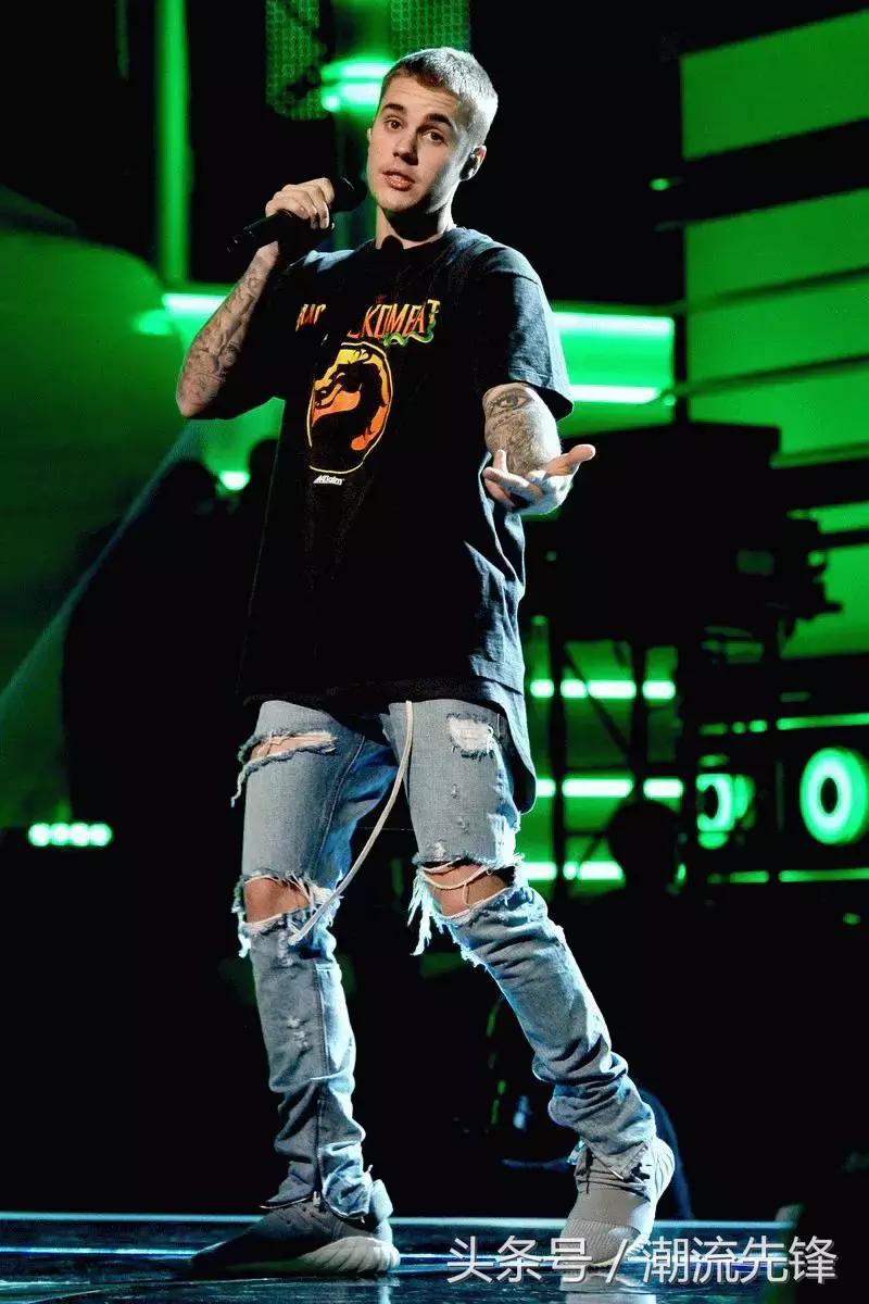 潮牌vetements夹克,潮牌vetements满印白