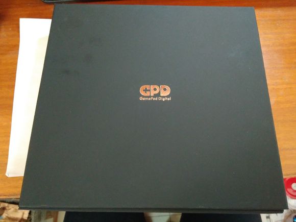 仅巴掌大小迷你电脑999元,能做到单手开合的笔记本