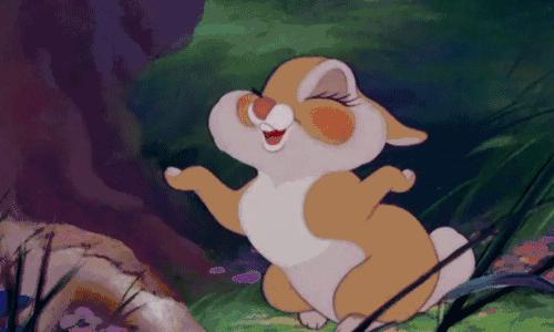 出门可以不带手机不带钱,出门可以带化妆品吗