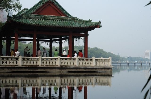 沈阳的海边浑河,远看是海近看是湖
