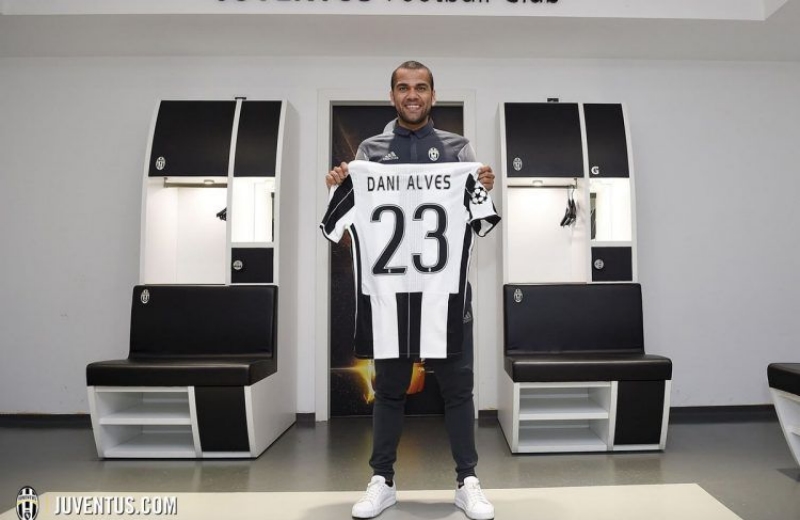 宸磋タ榄旂考闃垮皵缁存柉,闃垮皵缁存柉閲嶅洖宸磋惃棣栫悆