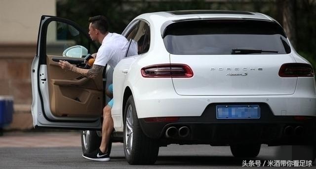 国足豪车,中国足球队武磊座驾