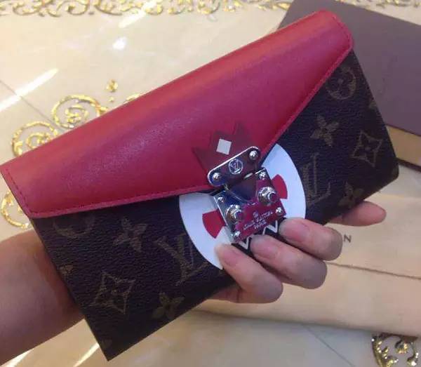 ApplePay刷你没商量，钱包投资才是正经事