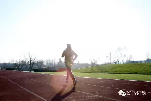 李宁减震稳定跑鞋测评,李宁低帮减震跑鞋测评