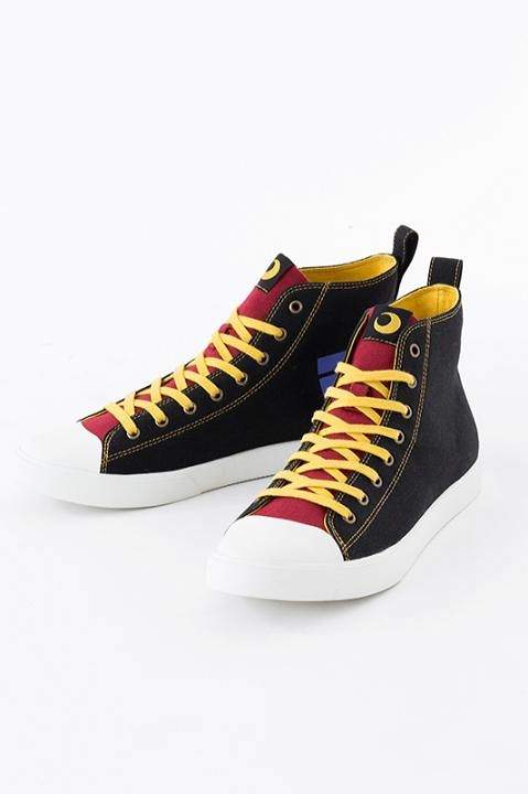 *杀暗**教室《杀老师帆布鞋》穿上它会是什么感觉呢？