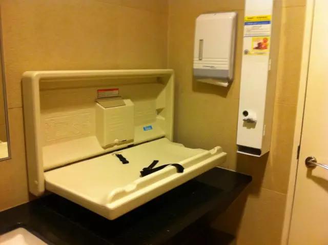 母婴室的设置，足见成熟的文明社会